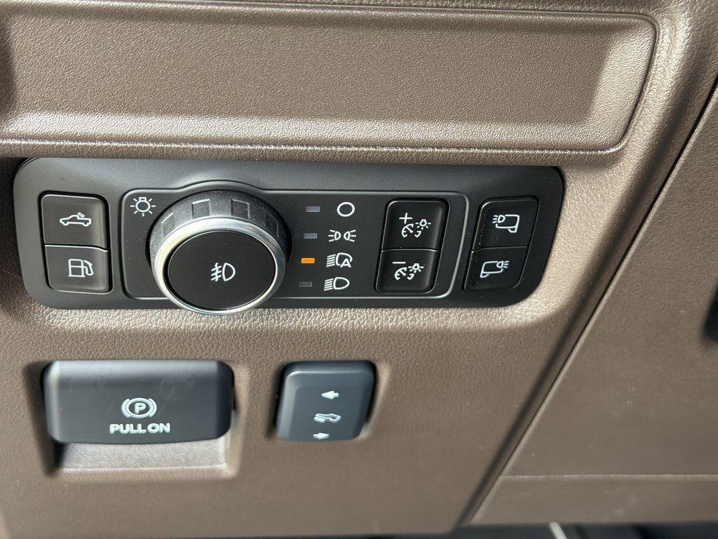 2025 FORD F-150 KING RANCH 缩略图 32