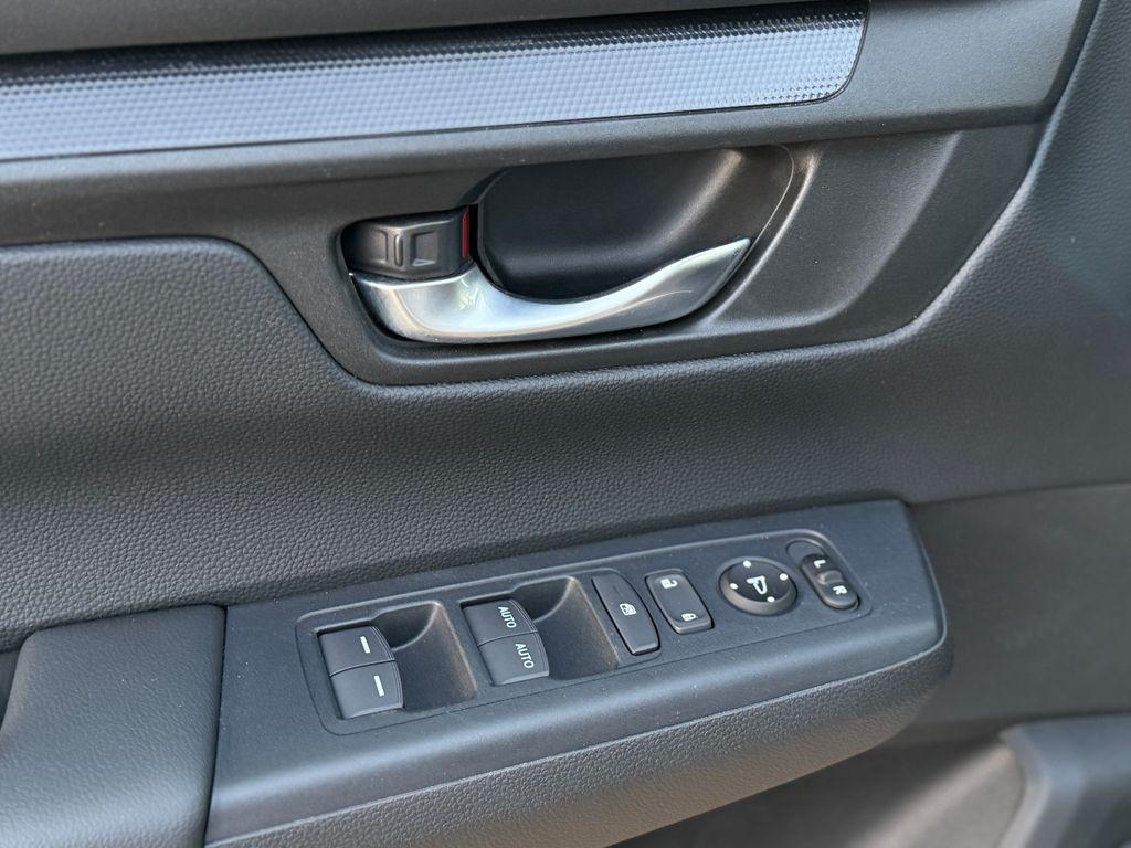 صورة مصغرة 16 لـ 2025 Honda CR-V EX