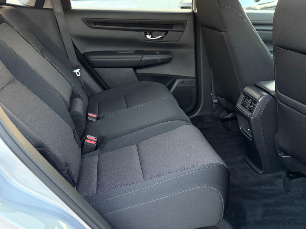 صورة مصغرة 11 لـ 2025 Honda CR-V EX
