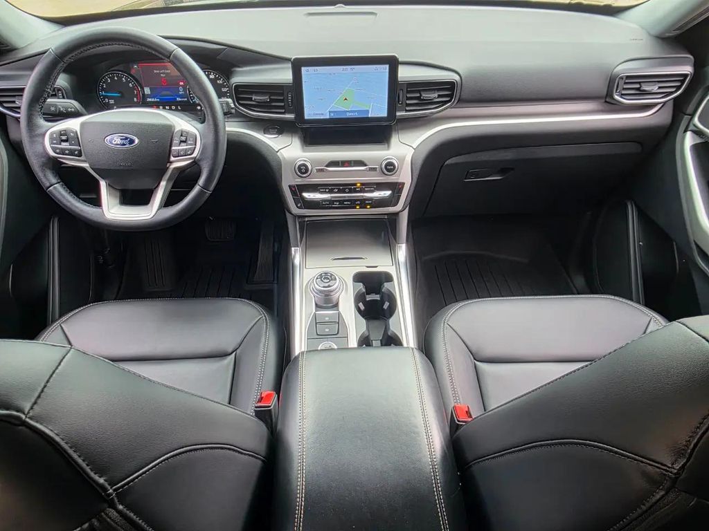 2022 FORD EXPLORER XLT 缩略图 15