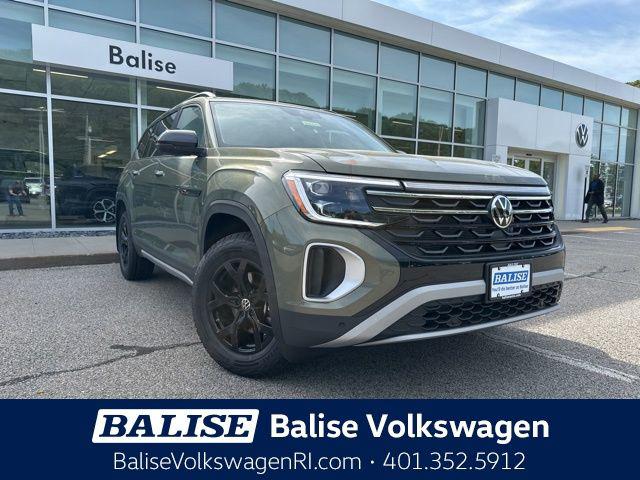 New 2026 Volkswagen Atlas Peak Edition