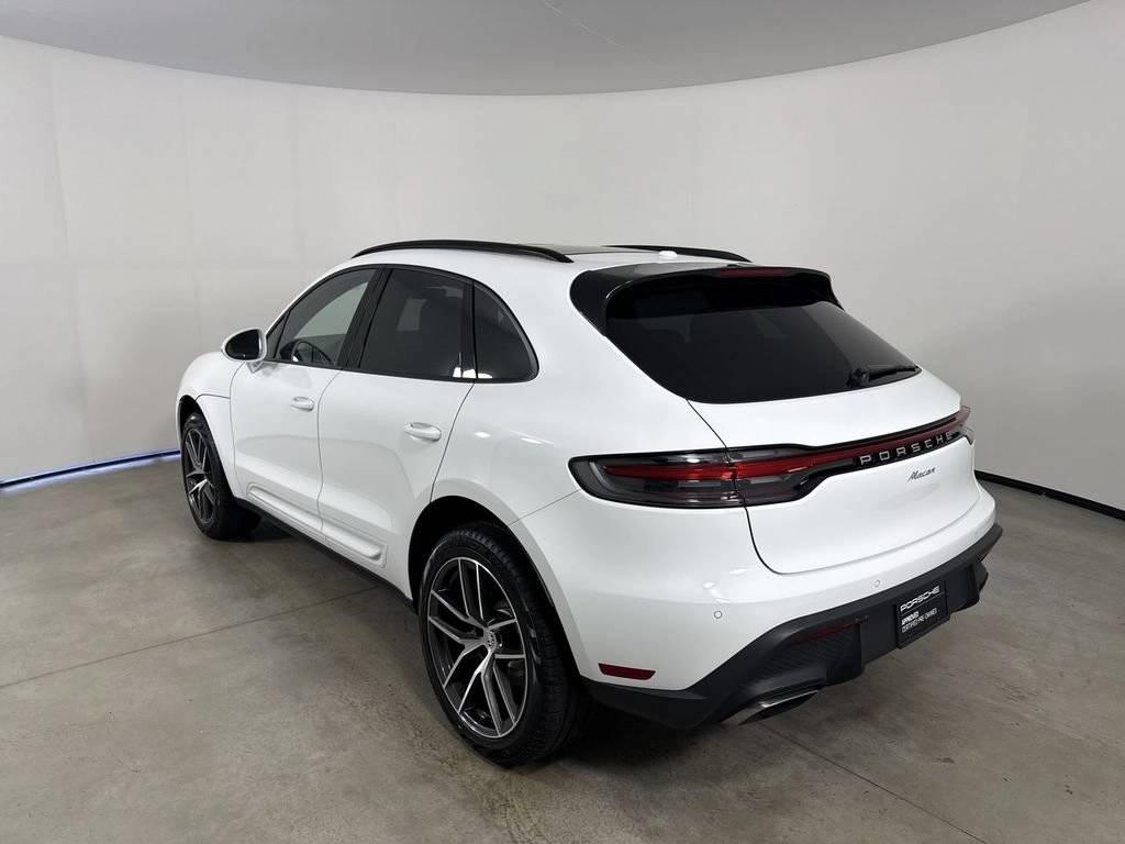 صورة 3 لـ 2025 Porsche MACAN