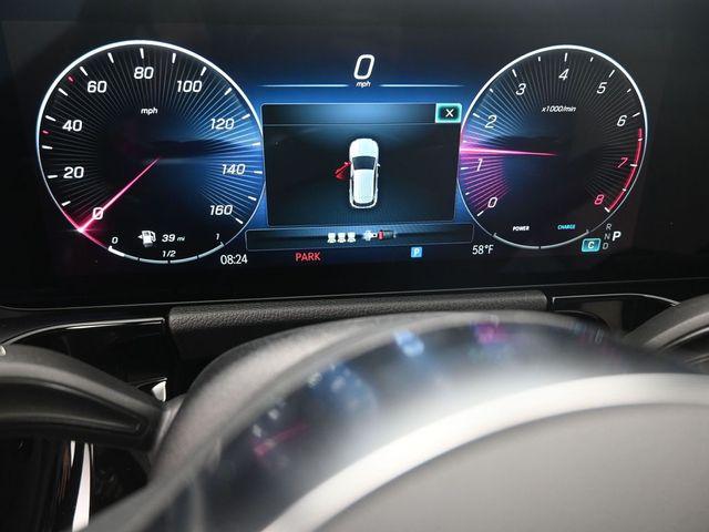 MERCEDES-BENZ GLA - 7