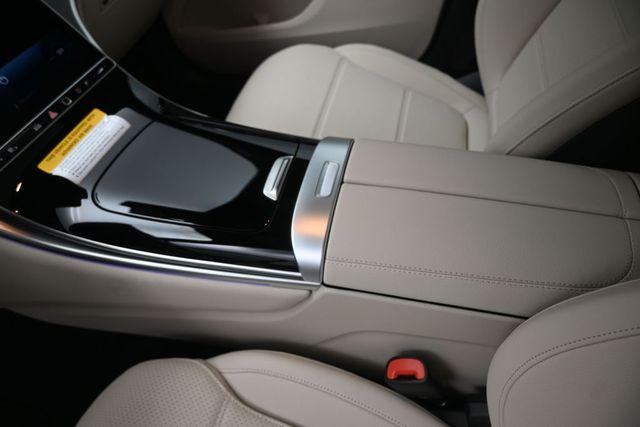 2026 Mercedes-BENZ GLC — миниатюра 31
