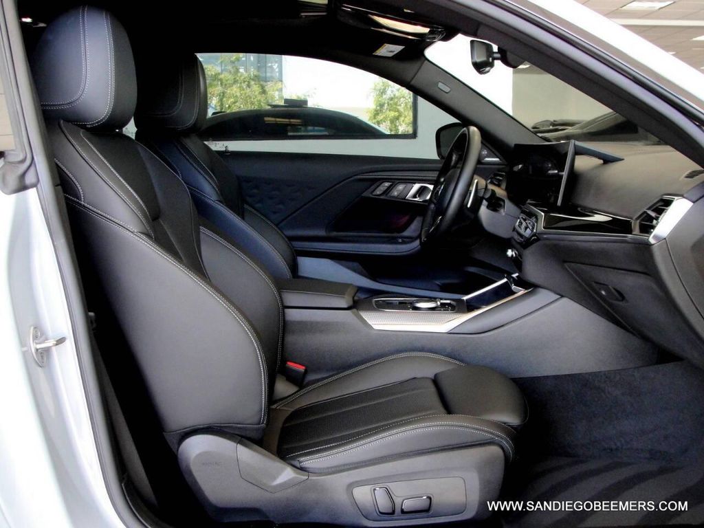 صورة 44 لـ 2024 BMW M240 I