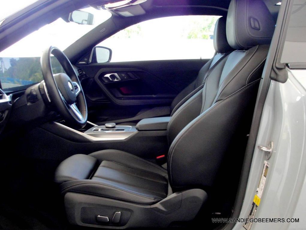 صورة 33 لـ 2024 BMW M240 I