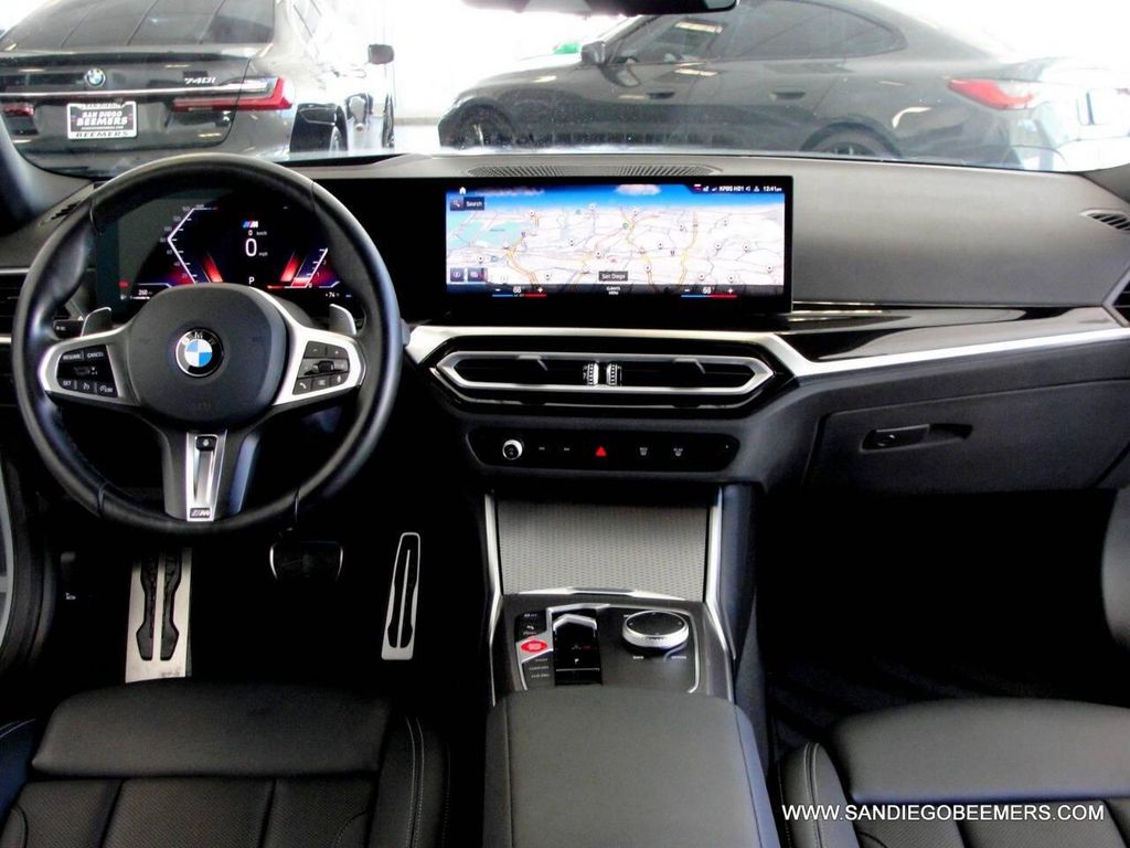 صورة 24 لـ 2024 BMW M240 I