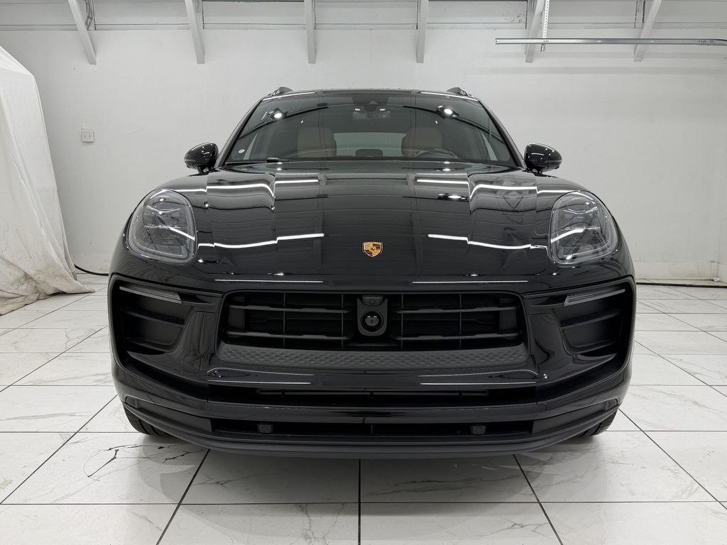 صورة 8 لـ 2026 Porsche MACAN