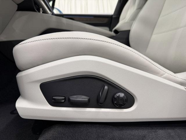 صورة مصغرة 28 لـ 2026 Porsche MACAN MACAN ELECTRIC 4