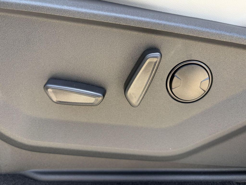 صورة مصغرة 26 لـ 2027 FORD EXPEDITION MAX PLATINUM