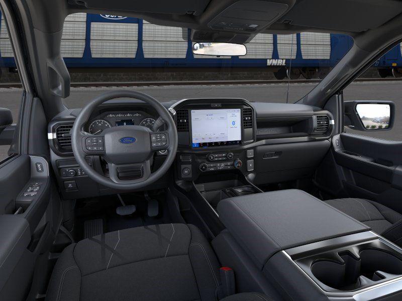 صورة 10 لـ 2026 FORD F-150 STX