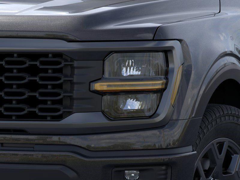 صورة مصغرة 19 لـ 2026 FORD F-150 STX