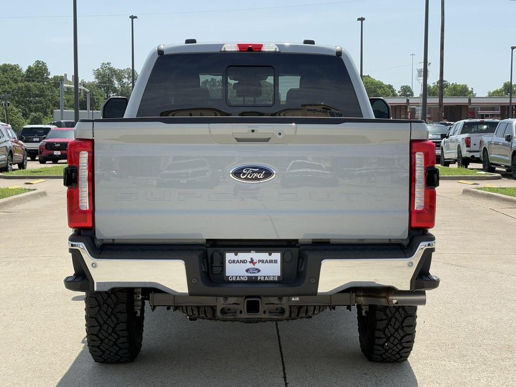 2026 FORD F-250 LARIAT 照片 6