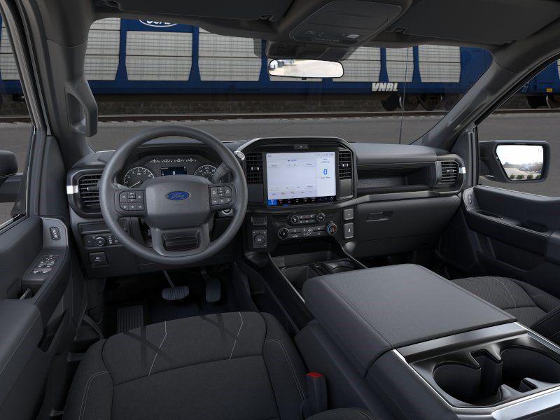 صورة 10 لـ 2026 FORD F-150 STX