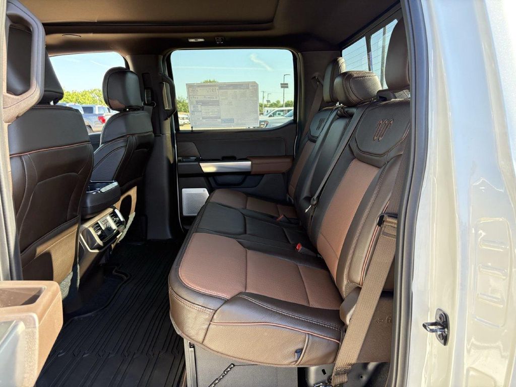 صورة مصغرة 30 لـ 2026 FORD F-150 KING RANCH