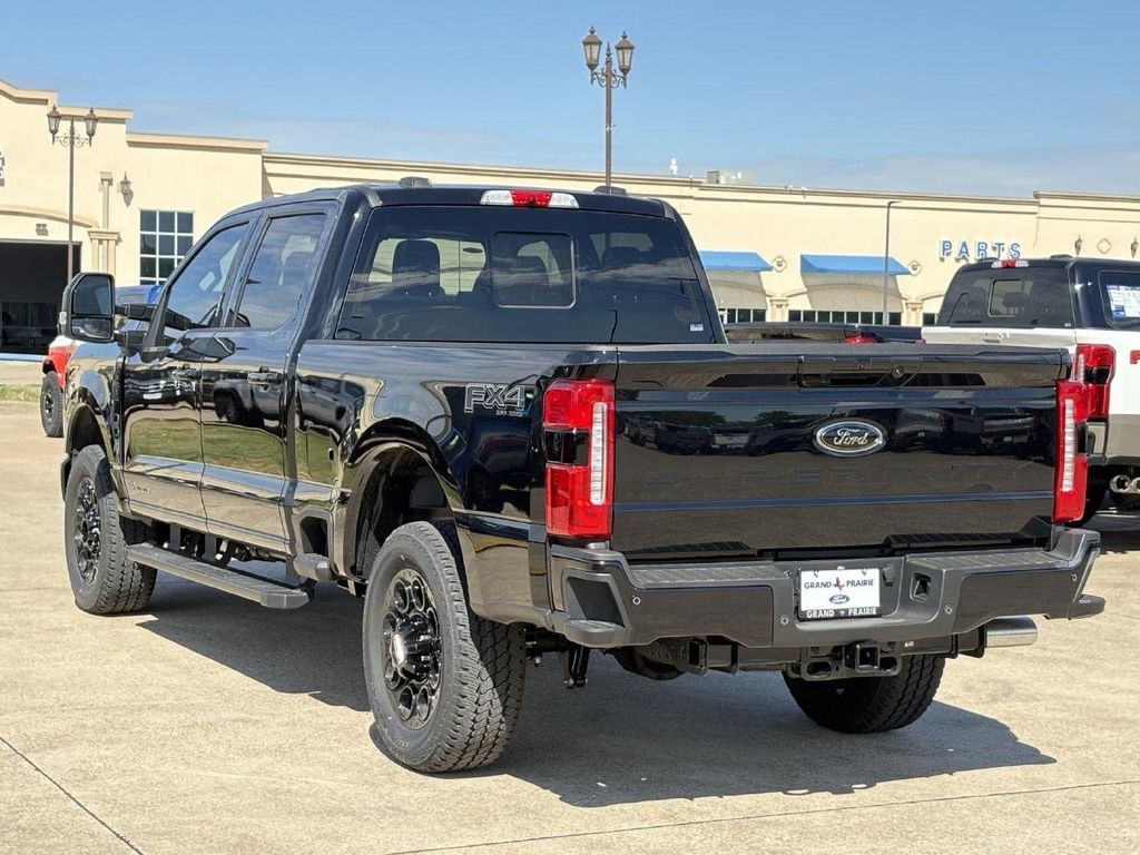 2026 FORD F-250 LARIAT — миниатюра 5