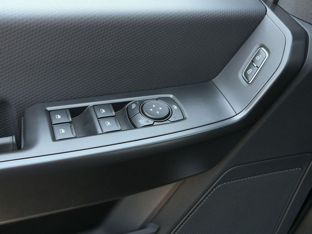صورة مصغرة 23 لـ 2026 FORD F-150 STX
