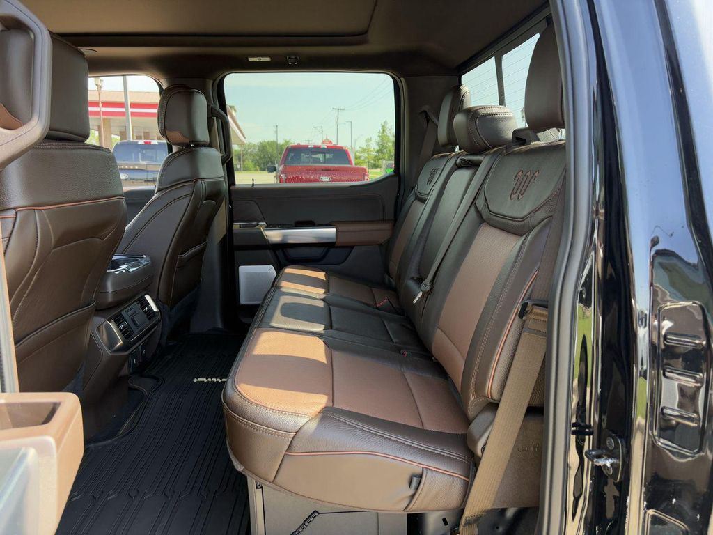صورة مصغرة 31 لـ 2026 FORD F-150 KING RANCH