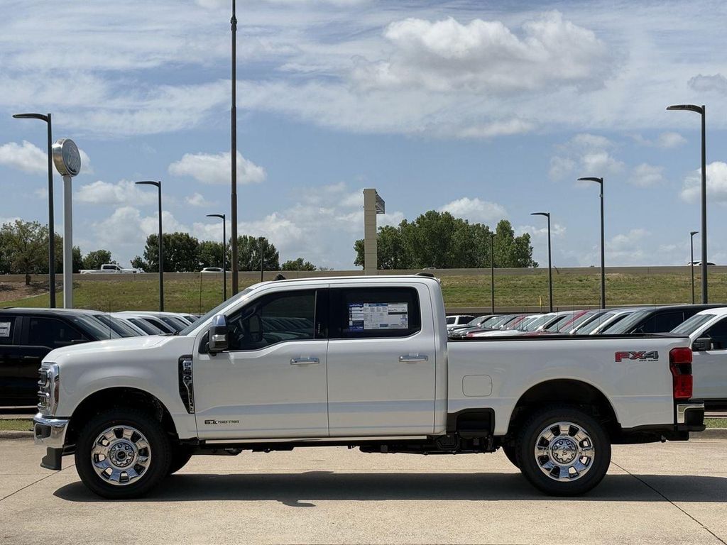 2026 FORD F-250 KING RANCH photo 3