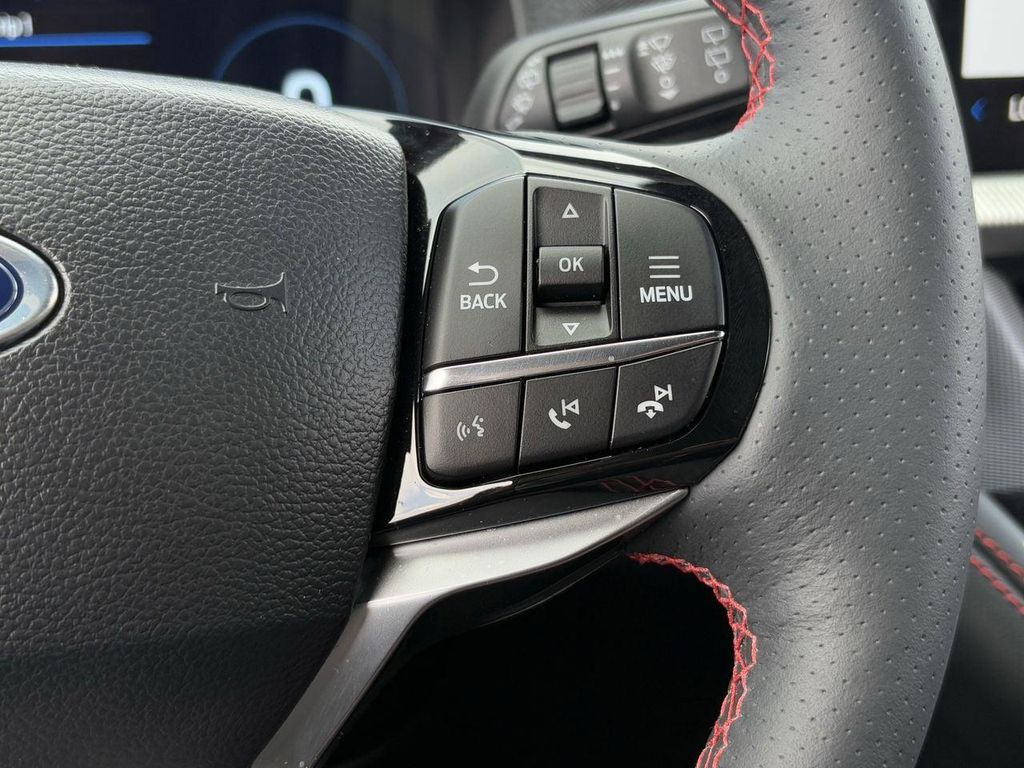 صورة مصغرة 15 لـ 2026 FORD EXPLORER ST-LINE