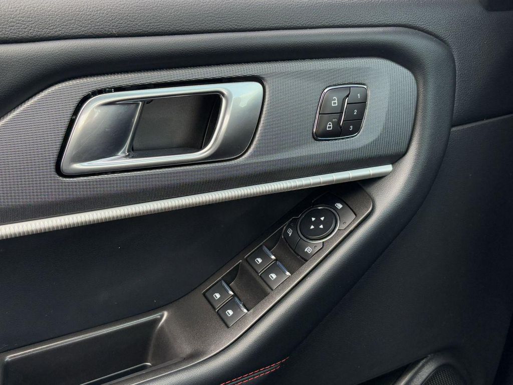 صورة مصغرة 23 لـ 2026 FORD EXPLORER ST-LINE