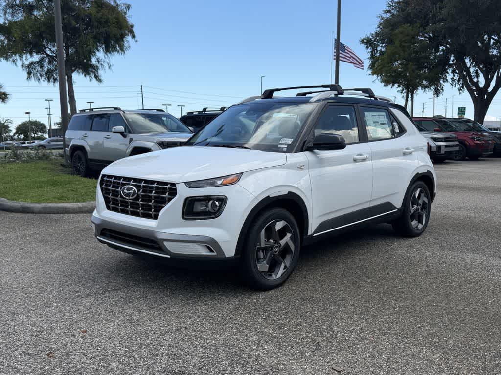 New 2026 Hyundai VENUE SEL w/Two-Tone Roof