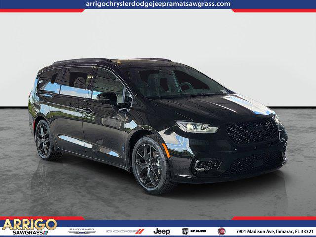 New 2026 Chrysler Pacifica L