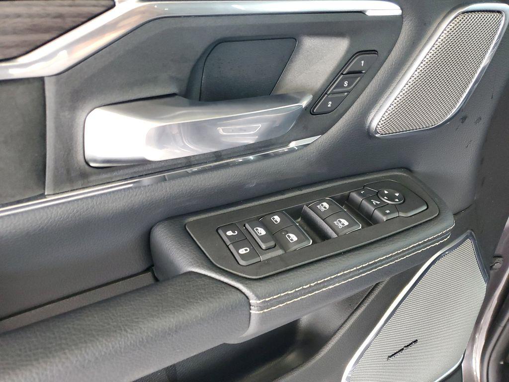 2026 RAM 1500 LARAMIE 缩略图 16