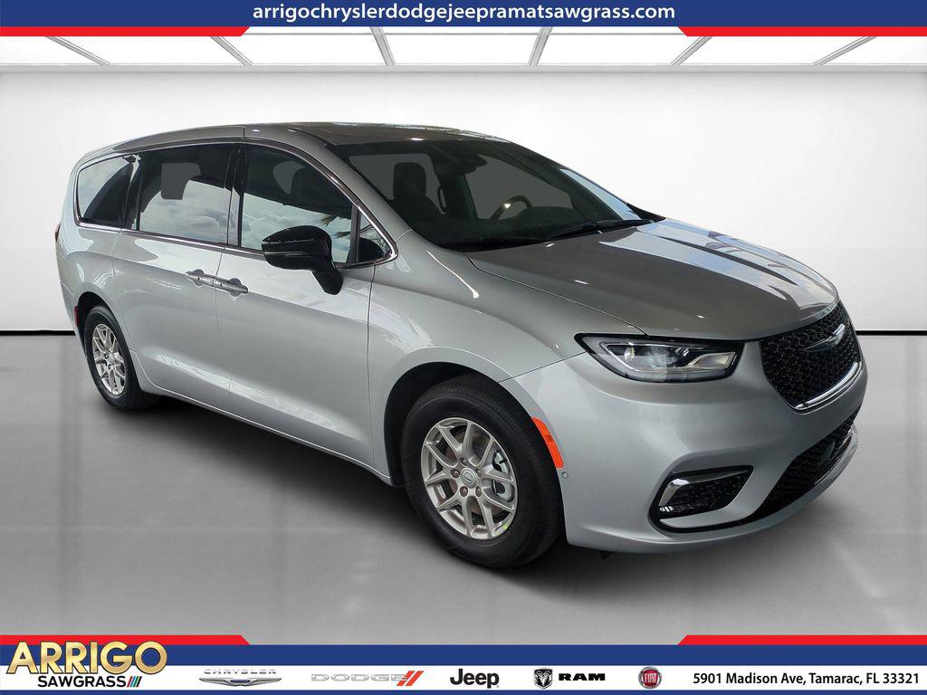 New 2026 Chrysler Pacifica L