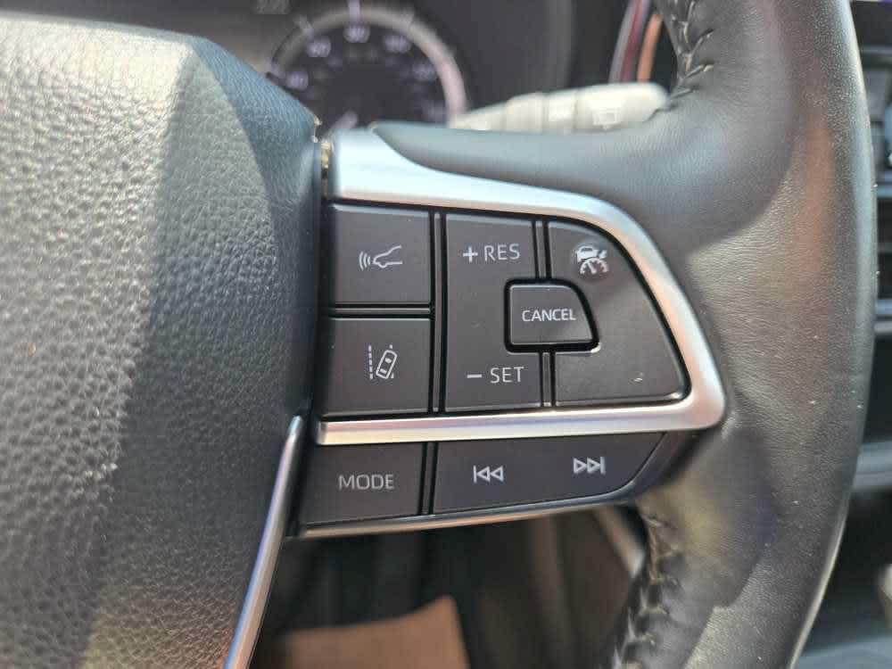 صورة مصغرة 17 لـ 2024 Toyota HIGHLANDER LE