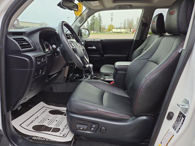 TOYOTA 4RUNNER - 2
