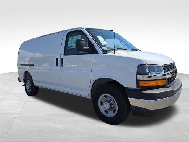 New 2025 Chevrolet Express 2500 Work Van