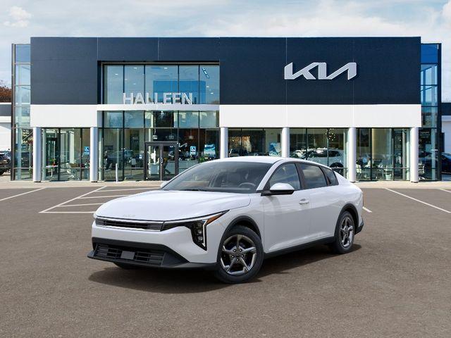 New 2026 Kia K4 LXS