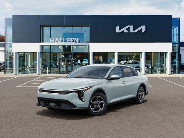 New 2026 Kia K4 LXS