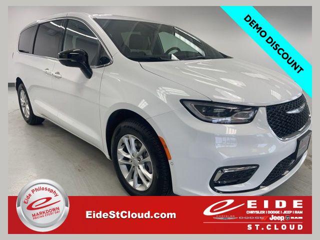 New 2026 Chrysler Pacifica L