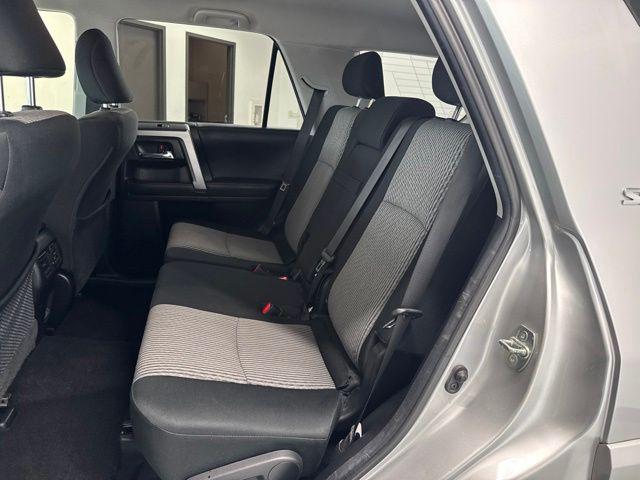 2023 Toyota 4RUNNER SR5 — миниатюра 22