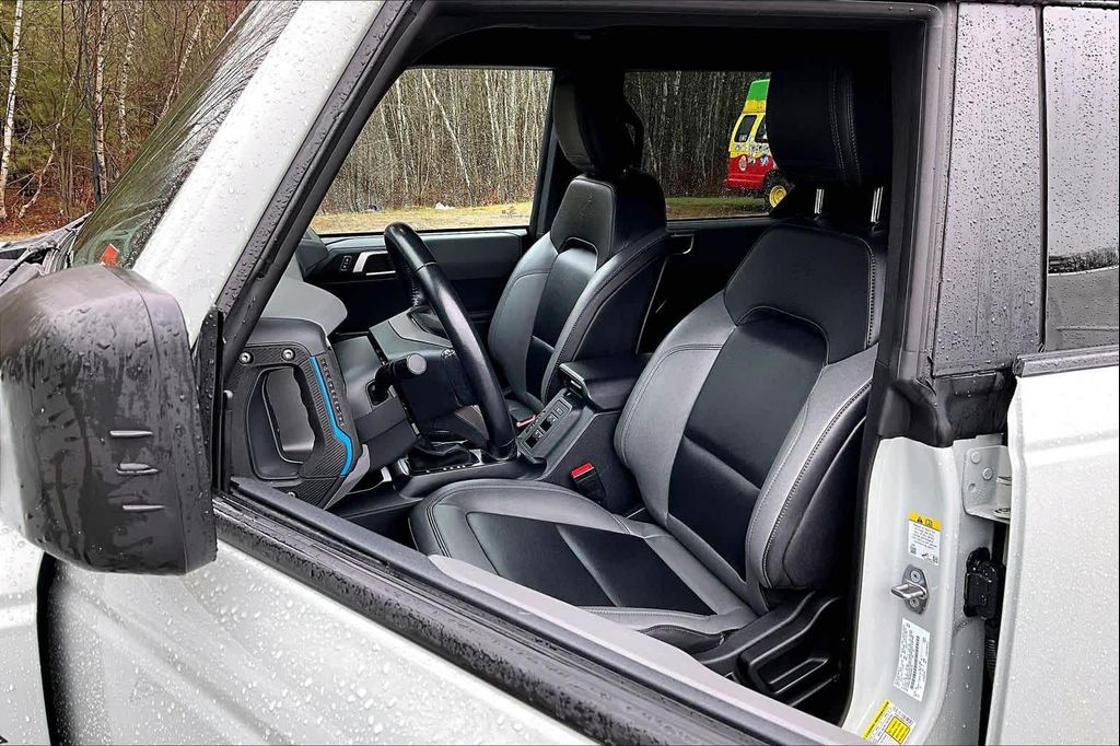 FORD BRONCO BLACK DIAMOND - 9