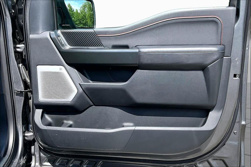 صورة مصغرة 23 لـ 2025 FORD F-150 RAPTOR