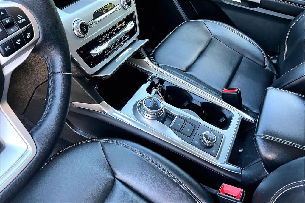 صورة مصغرة 17 لـ 2023 FORD EXPLORER XLT