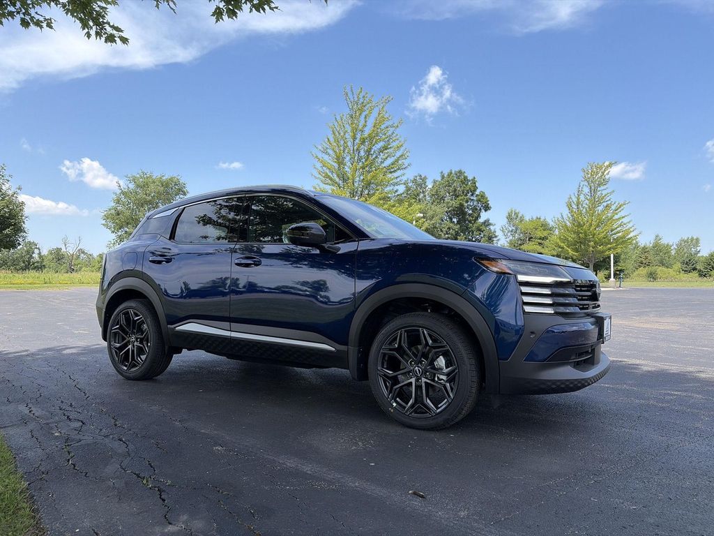 New 2026 Nissan Kicks SR