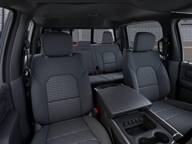 صورة مصغرة 16 لـ 2026 RAM 1500 EXPRESS
