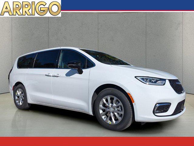 New 2026 Chrysler Pacifica Limited