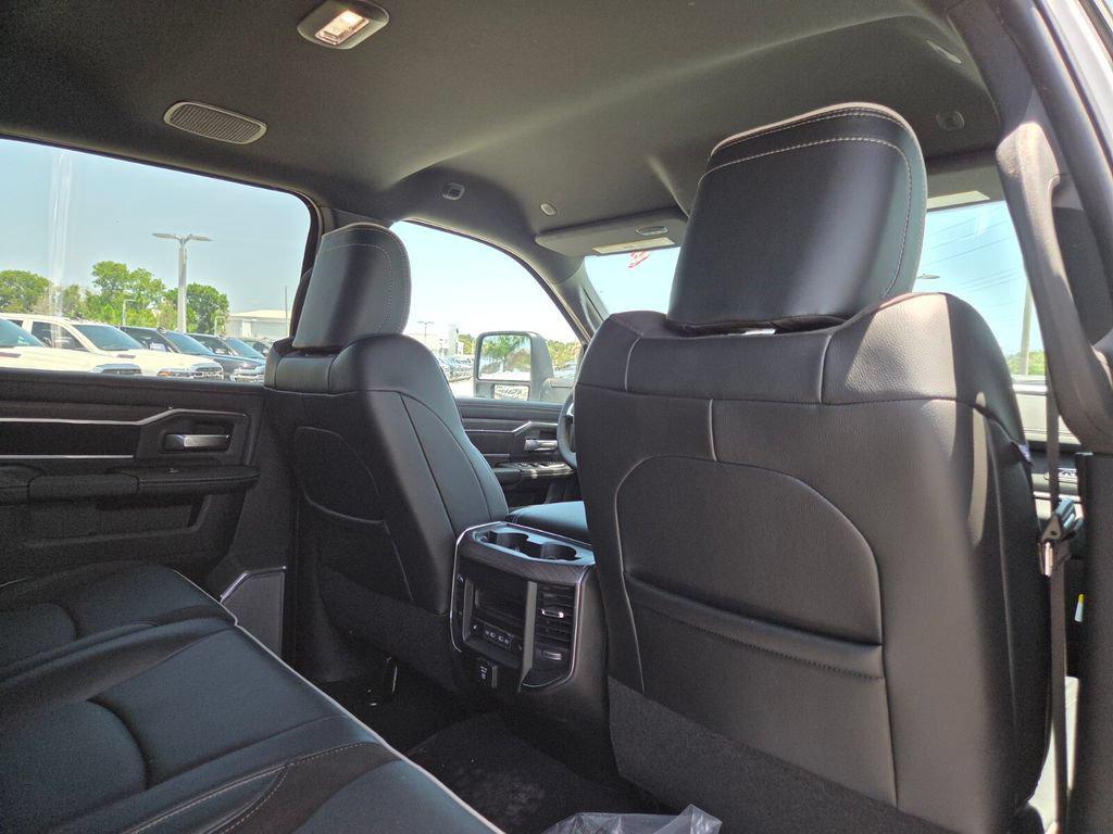 صورة مصغرة 17 لـ 2026 RAM 2500 LARAMIE MEGA CAB 4X4 6'4' BOX