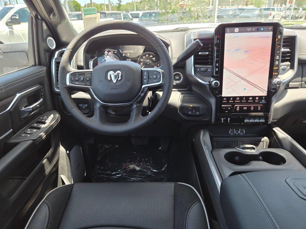 صورة مصغرة 25 لـ 2026 RAM 2500 LARAMIE MEGA CAB 4X4 6'4' BOX