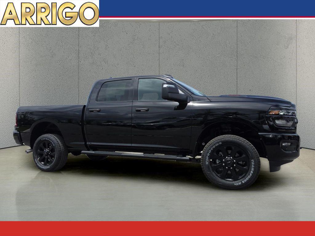 New 2026 RAM 2500 Black Express Crew Cab 4x4 6'4' Box