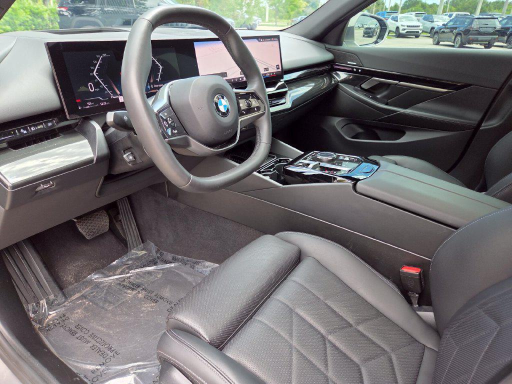 2024 BMW 530 XDRIVE — миниатюра 28