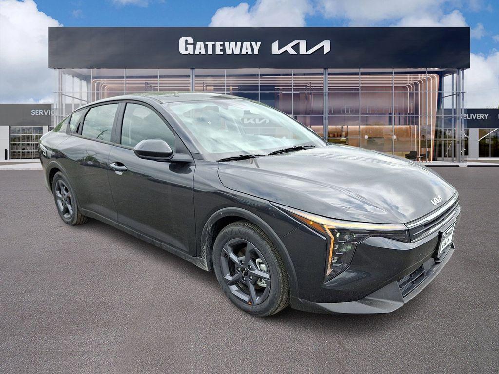 New 2026 Kia K4 LXS