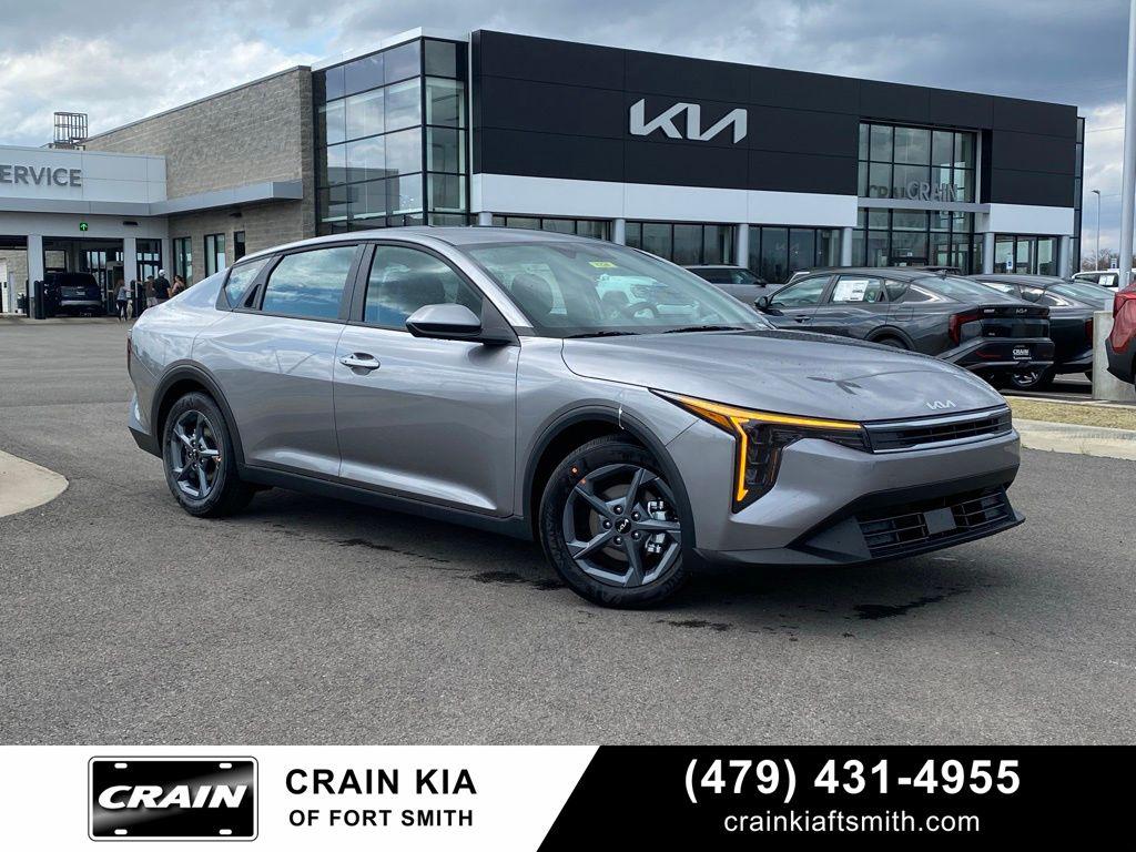 New 2026 Kia K4 LXS