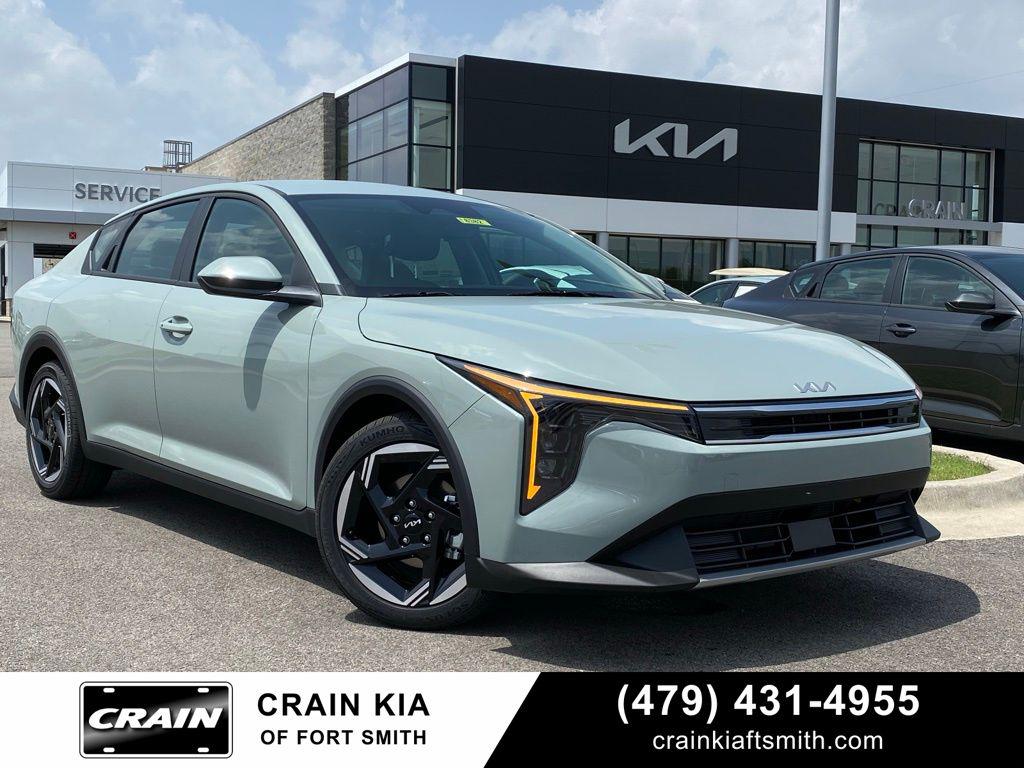 New 2026 Kia K4 EX