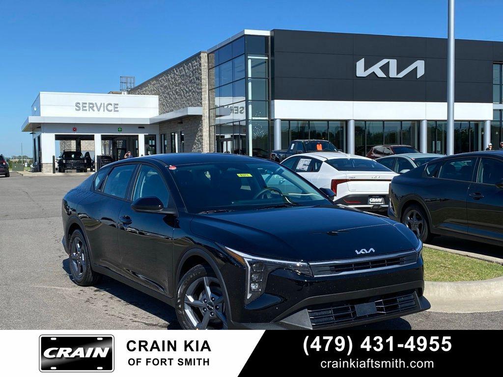 New 2026 Kia K4 LXS